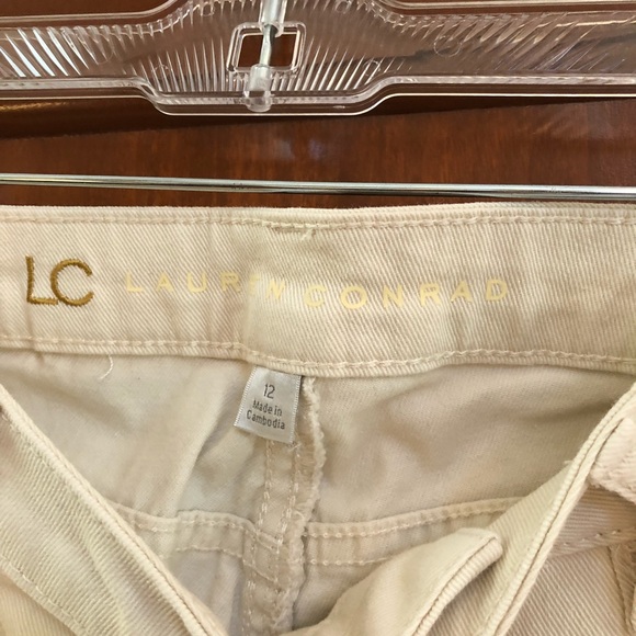 Lauren Conrad cream distressed jeans - Picture 3 of 4